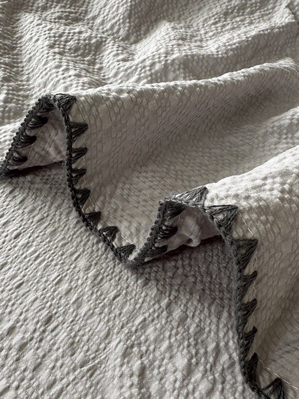 Shell Edge Seersucker Bedding Set original reference image 17