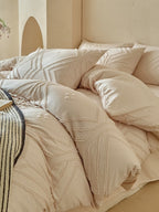 Squareweave Clip-Jacquard Bedding Set original reference image 1