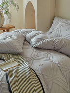 Squareweave Clip-Jacquard Bedding Set original reference image 13