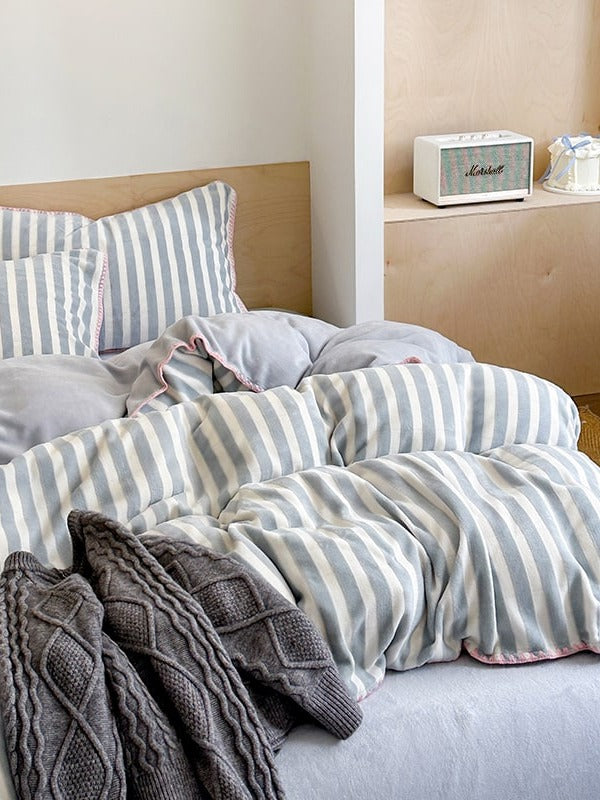 Studio Stripe Plush Bedding Set original reference image 15
