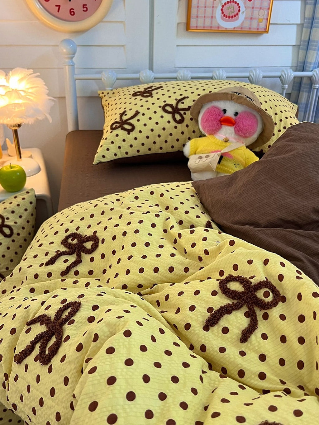 Tufted Bow Dot Seersucker Bedding Set original reference image 8