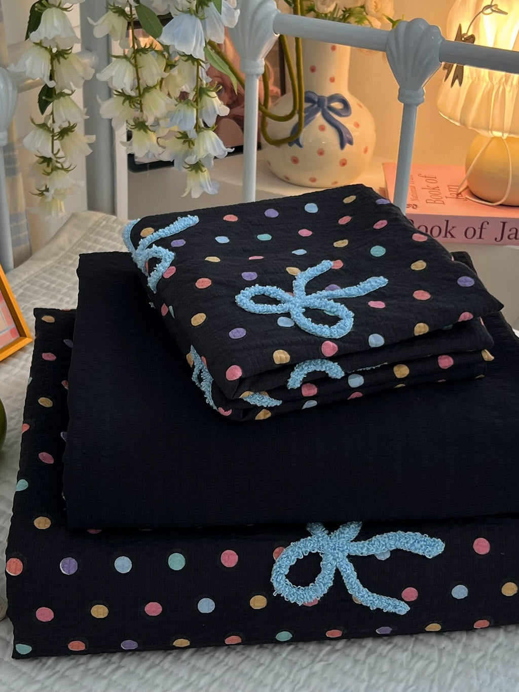 Tufted Bow Dot Seersucker Bedding Set original reference image 43