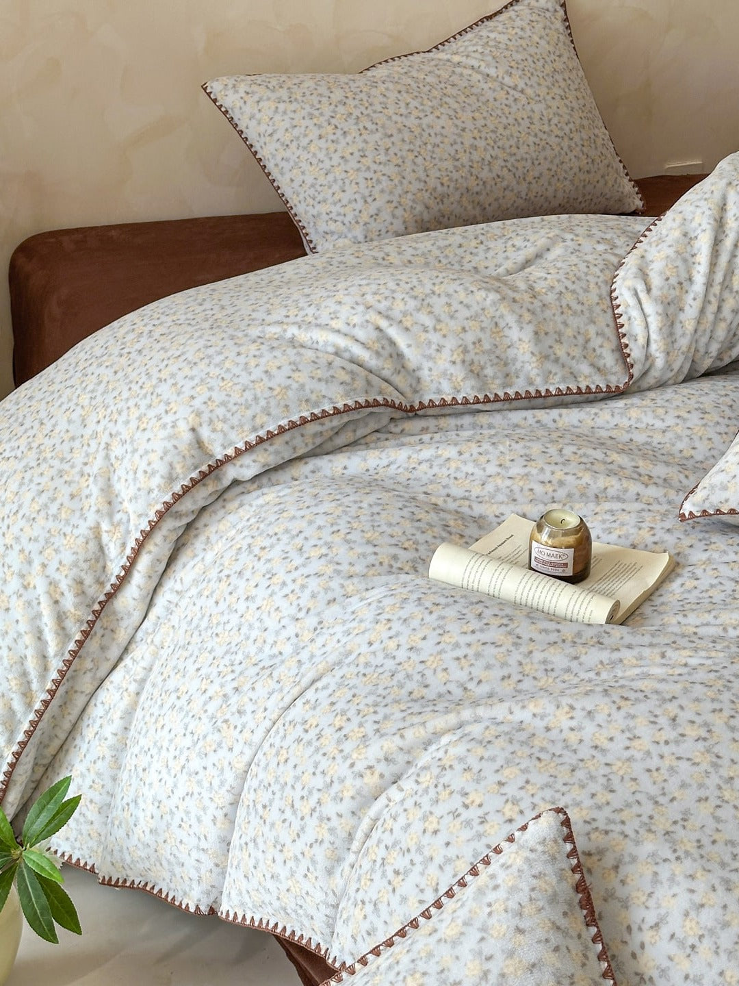 Whimsy Printed Plush Bedding Set original reference image 21