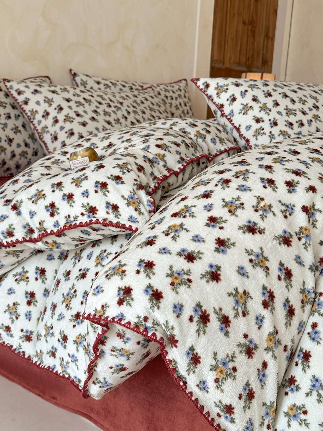 Whimsy Printed Plush Bedding Set original reference image 36