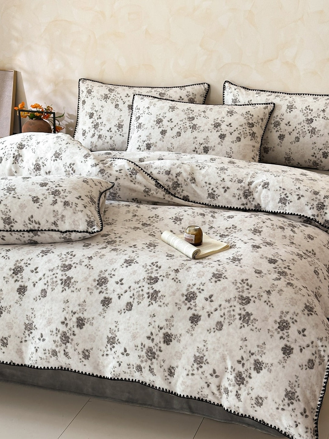 Whimsy Printed Plush Bedding Set original reference image 37