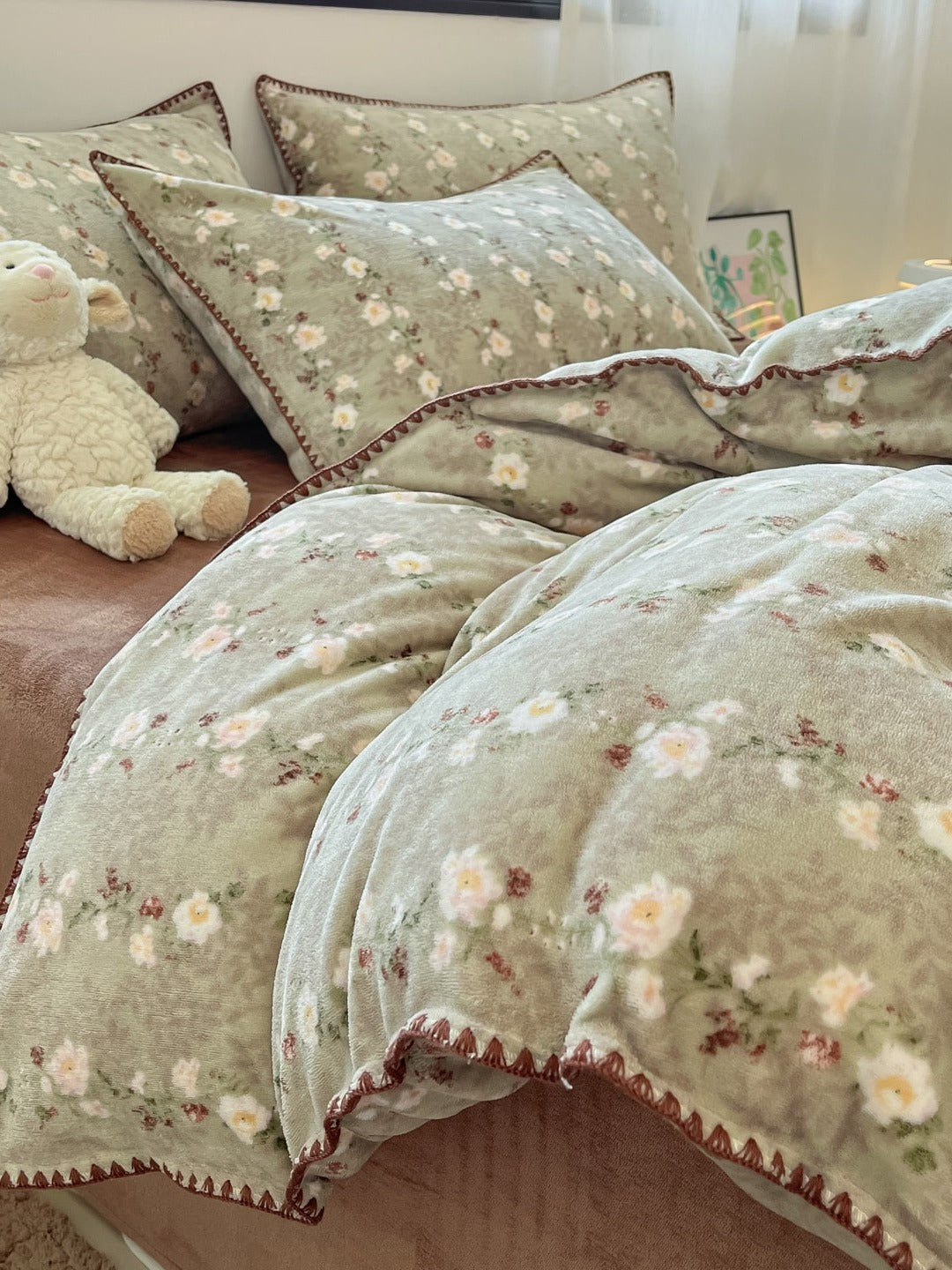 Whimsy Printed Plush Duvet Cover Set original reference image 45