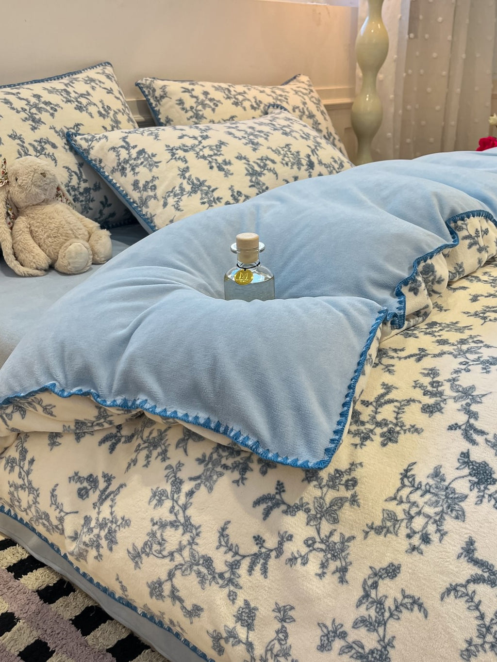 Whimsy Printed Plush Duvet Cover Set original reference image 55